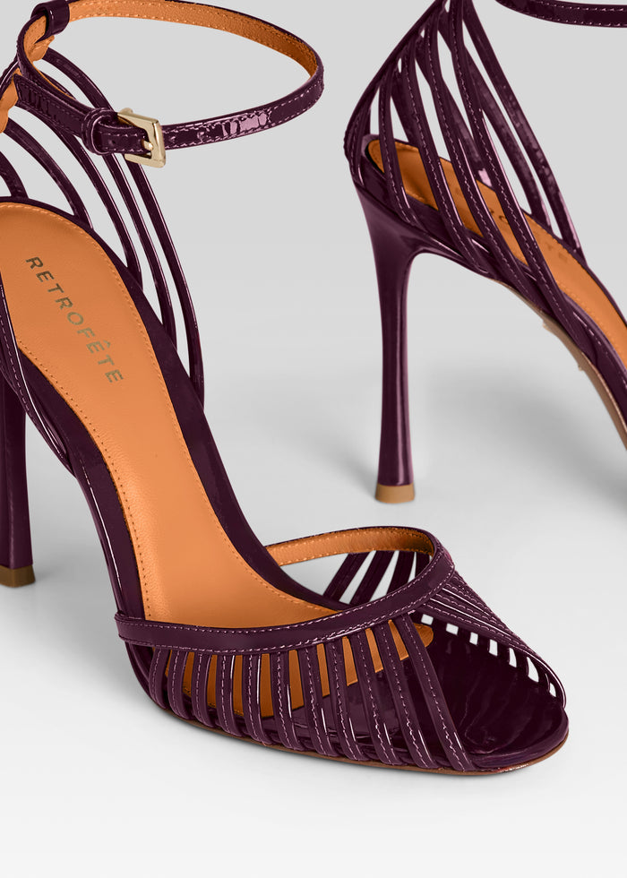Analu Sandal media 3 of 5