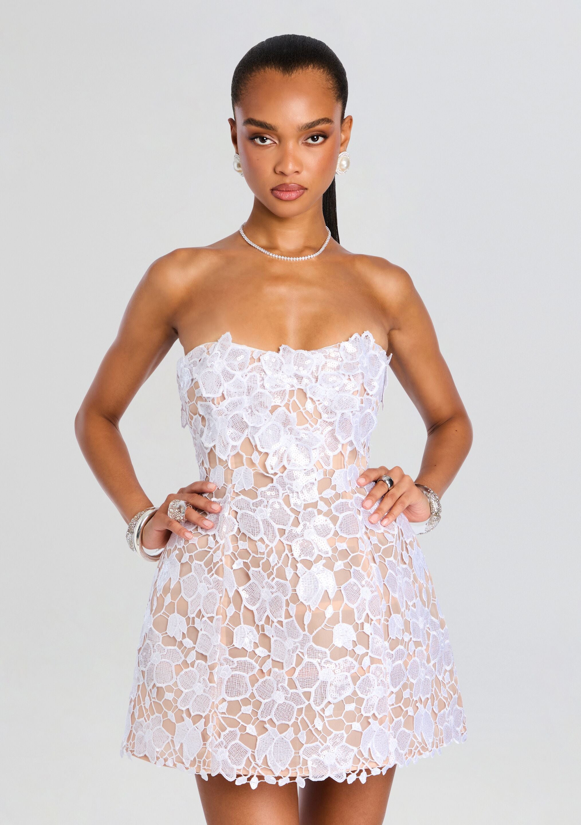 Alira Lace Dress – Retrofete