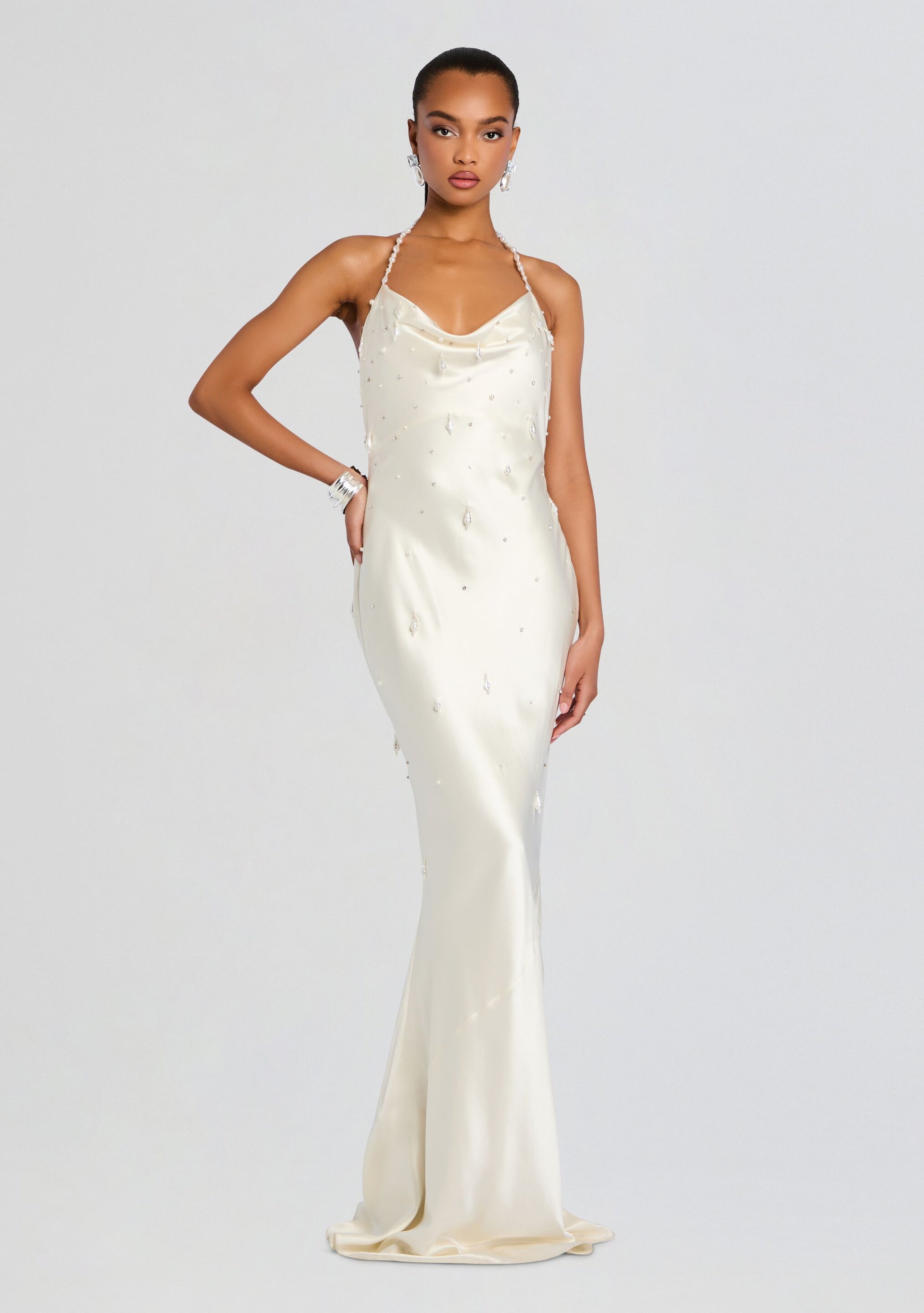 Tuva Embellished Dress Robes de mariée The Wedding Explorer