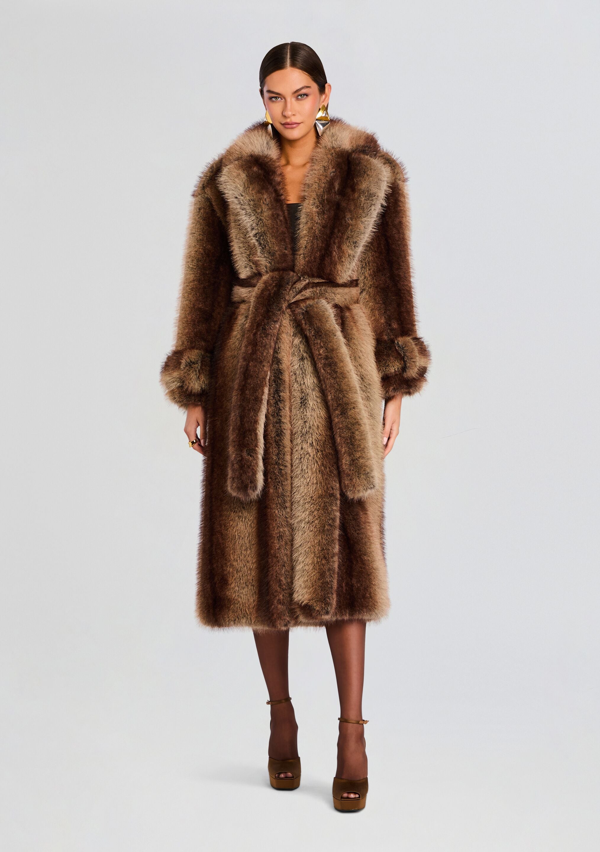 【最終値下】Convertible Faux Fur Tippet Coat Shantel Faux Fur Coat – Retrofete