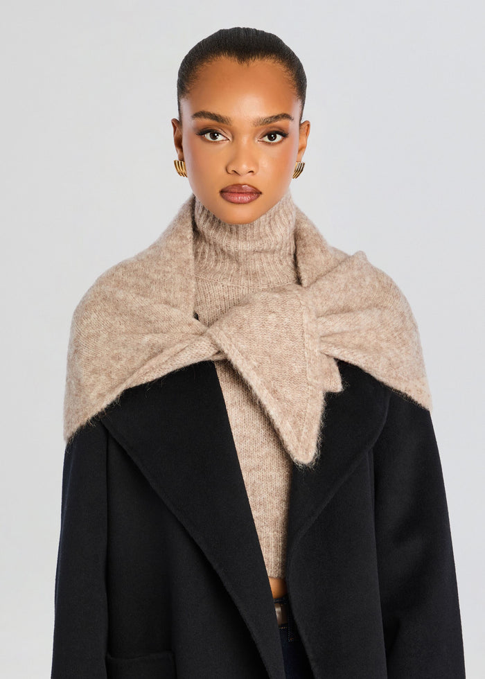 Amelie Scarf media 1 of 2
