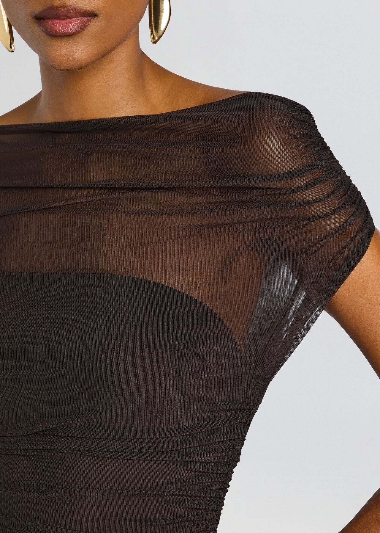 Seroya Noel Gown in Chocolate