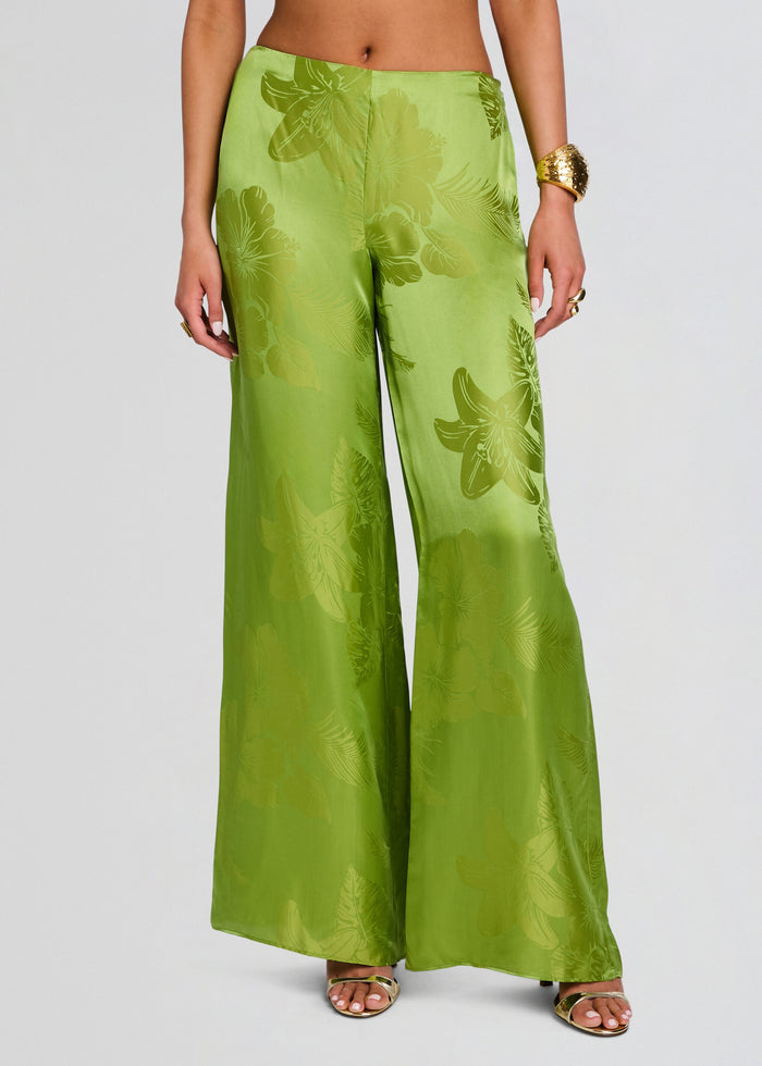 Antoinette Pant media 1 of 5