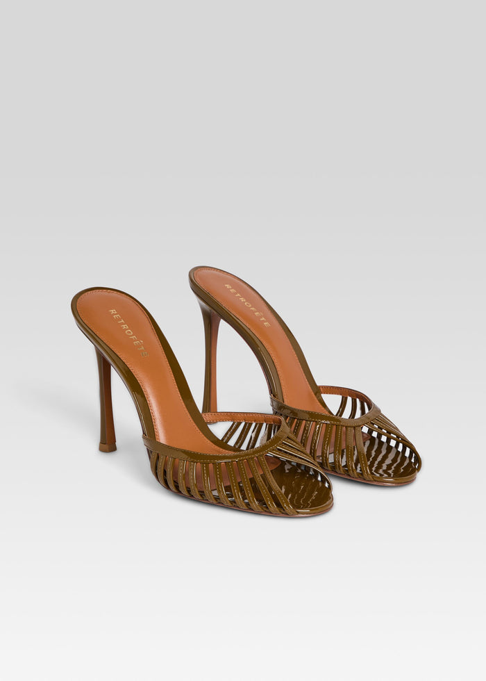 Allistair Sandal media 4 of 5