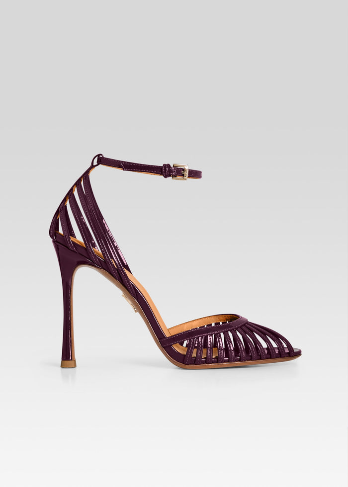 Analu Sandal media 1 of 5