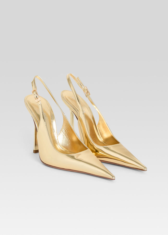 Carrie Slingback media 3 of 4