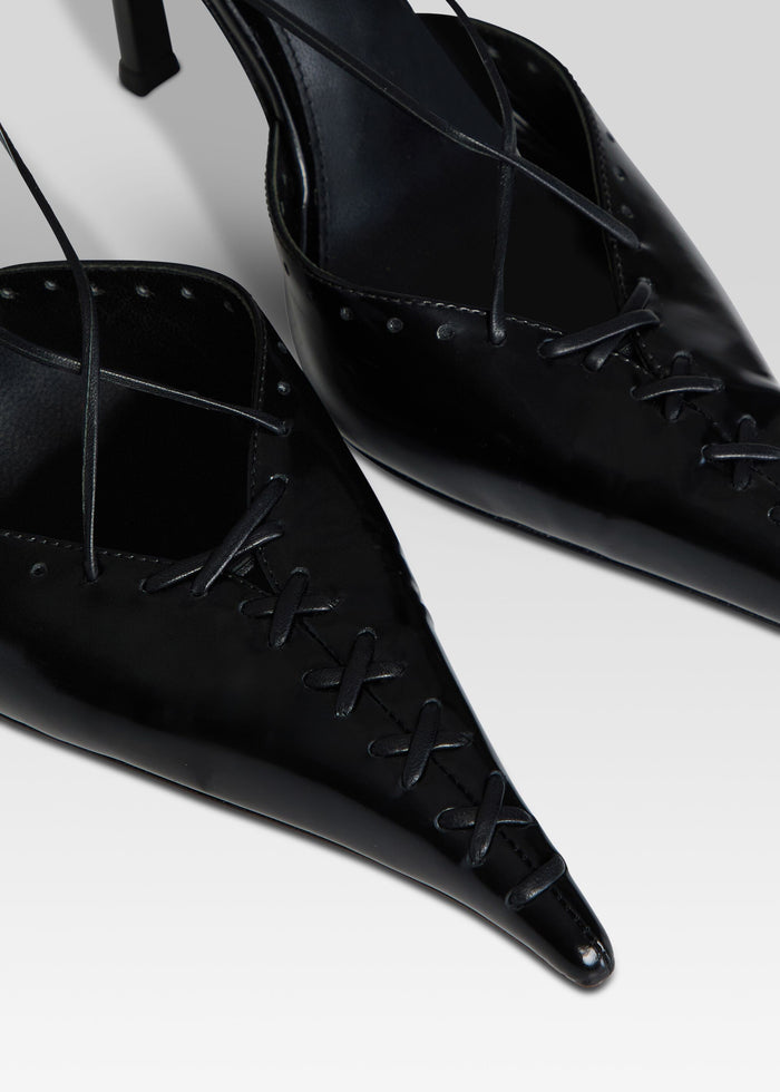 Cornelia Heel media 3 of 5
