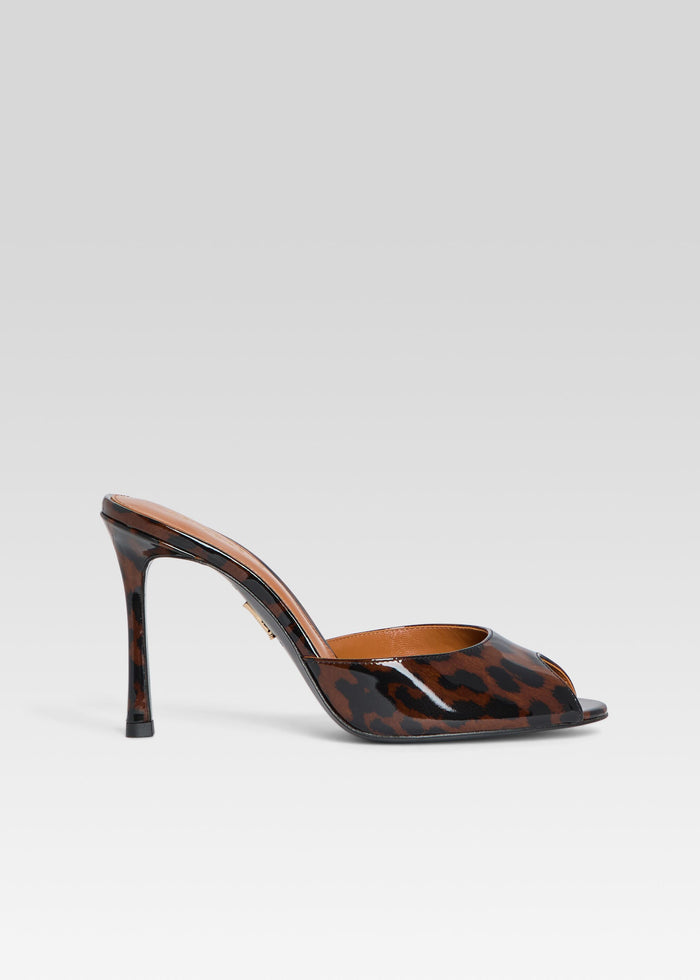 Davina Mule media 1 of 5