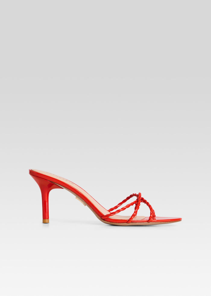 Karolina Sandal media 1 of 5