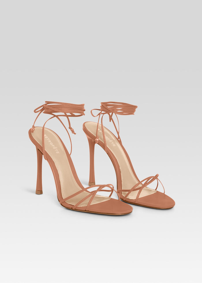Lucia Sandal media 4 of 5