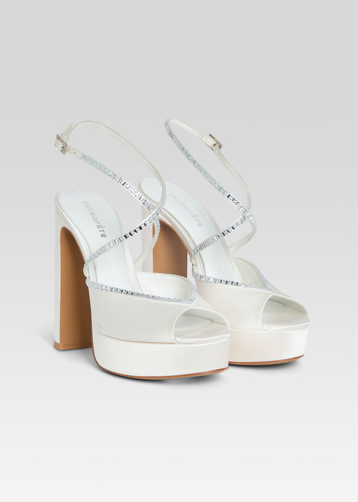 Maia Platform Sandal media 4 of 5
